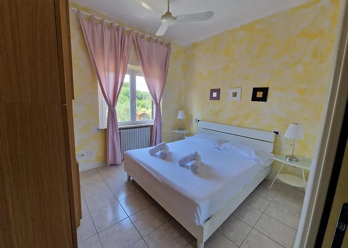 Fuoriporta Affitti Brevi - Girasole * Parma